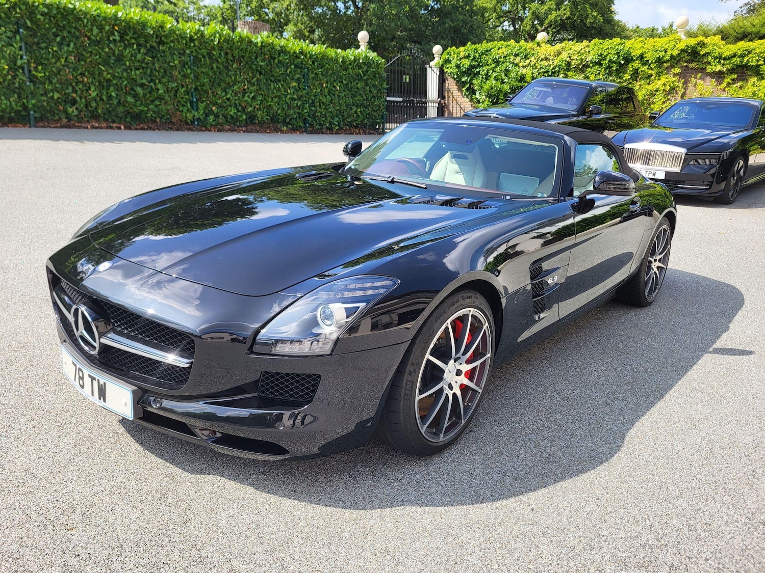 Used Mercedes-Benz SLS 2014 for sale - 76802427: Photo 32