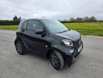 Used smart fortwo 2019 for sale - 78128133: Photo