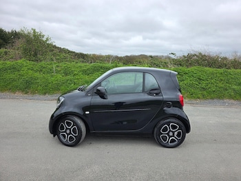 Used smart fortwo 2019 for sale - 78128133: Photo