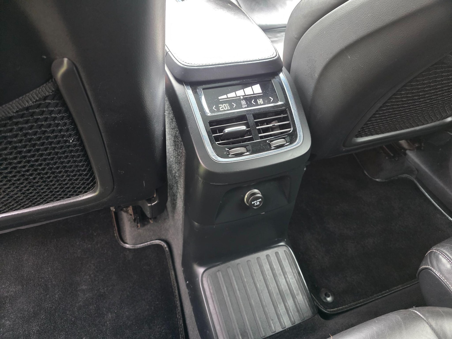 Used Volvo XC90 2016 for sale - 78063122: Photo 31