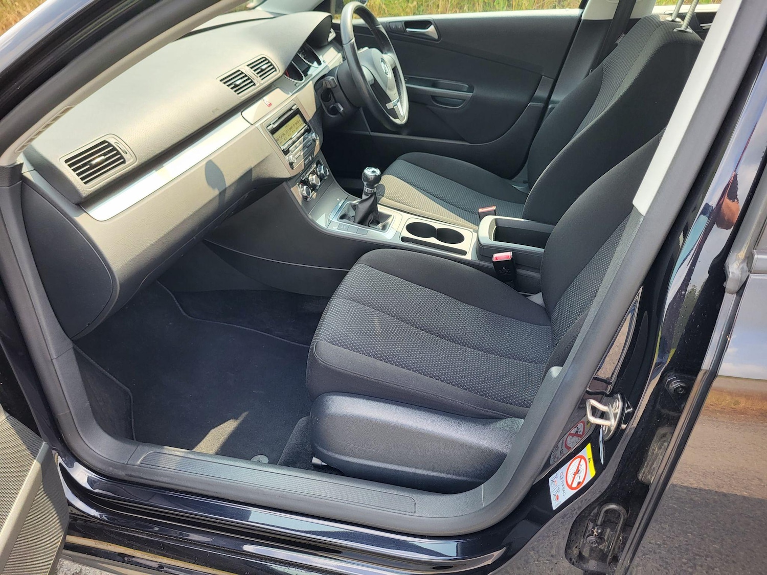 Used Volkswagen Passat 2011 for sale - 76538193: Photo 16