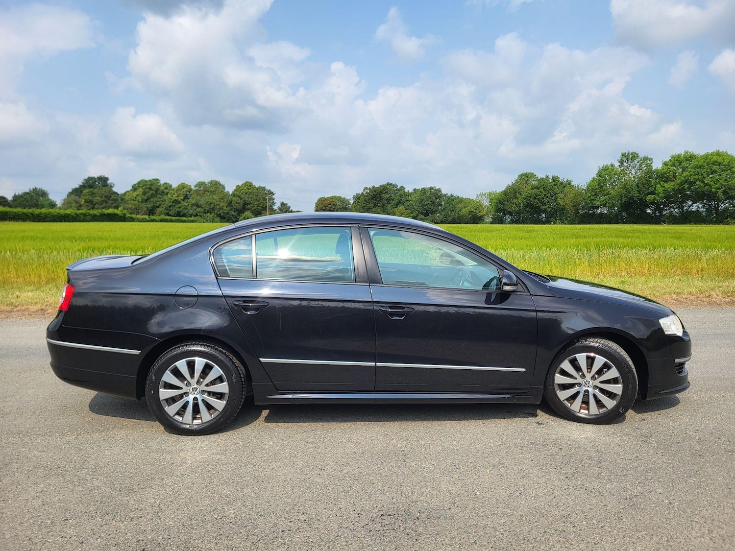 Used Volkswagen Passat 2011 for sale - 76538193: Photo 8