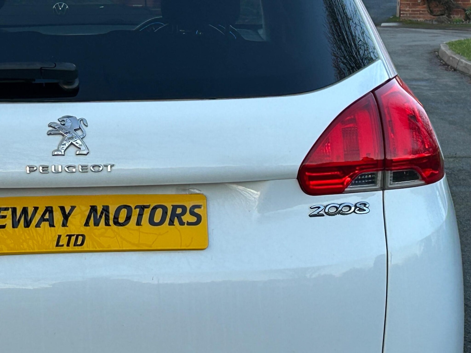 Used Peugeot 2008 2015 for sale - 77550268: Photo 16