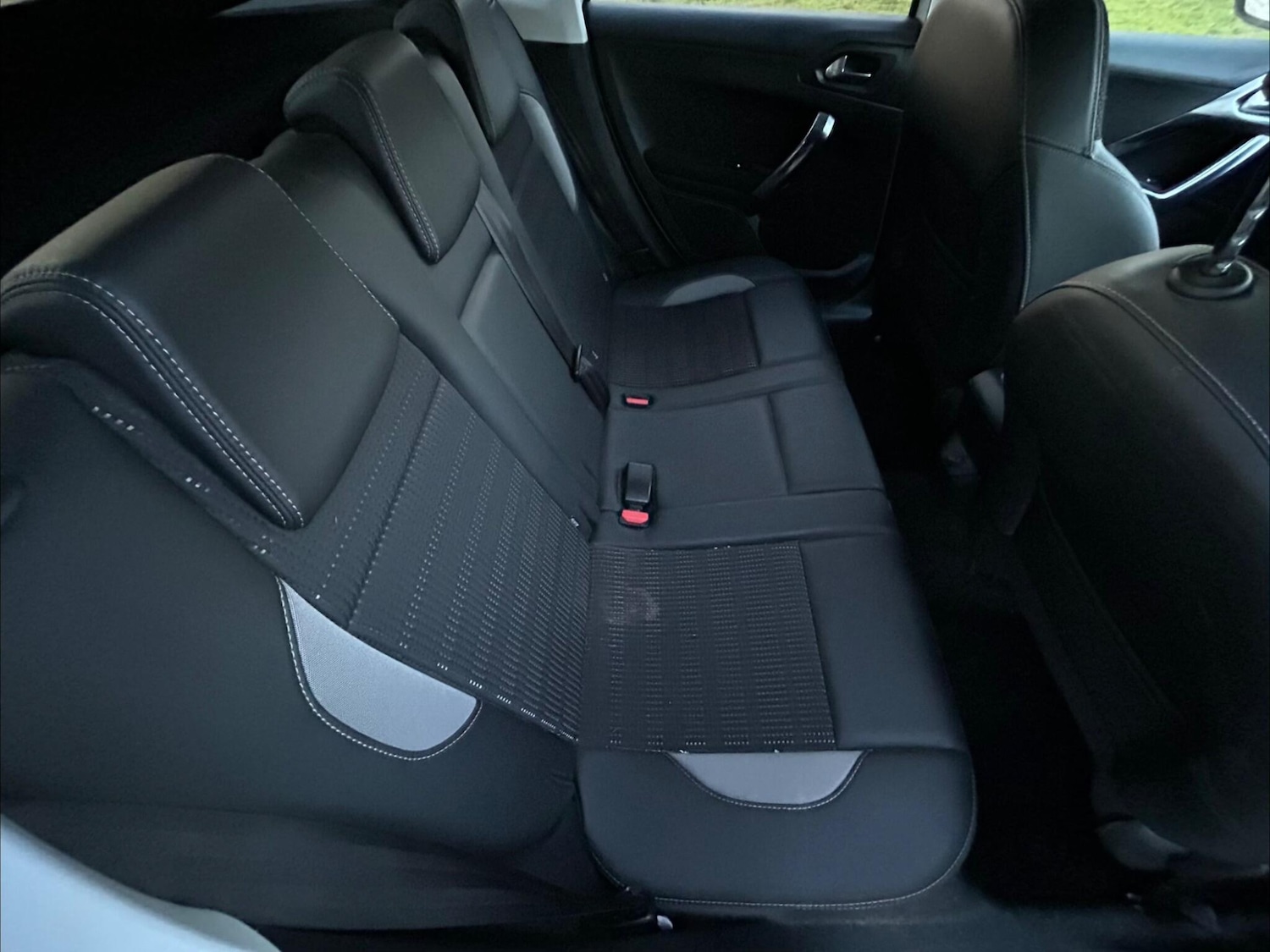 Used Peugeot 2008 2015 for sale - 77550268: Photo 23