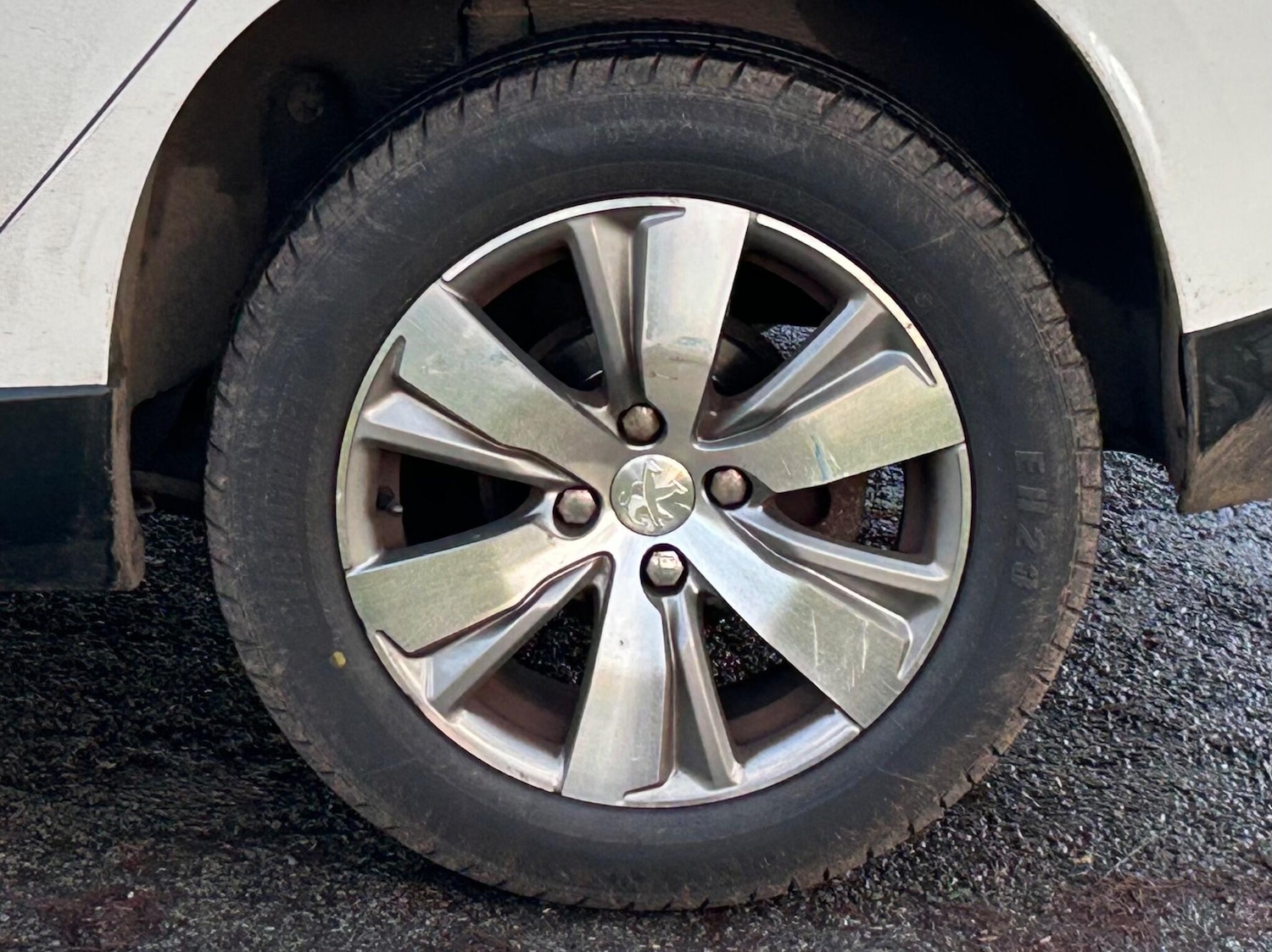 Used Peugeot 2008 2015 for sale - 77550268: Photo 35