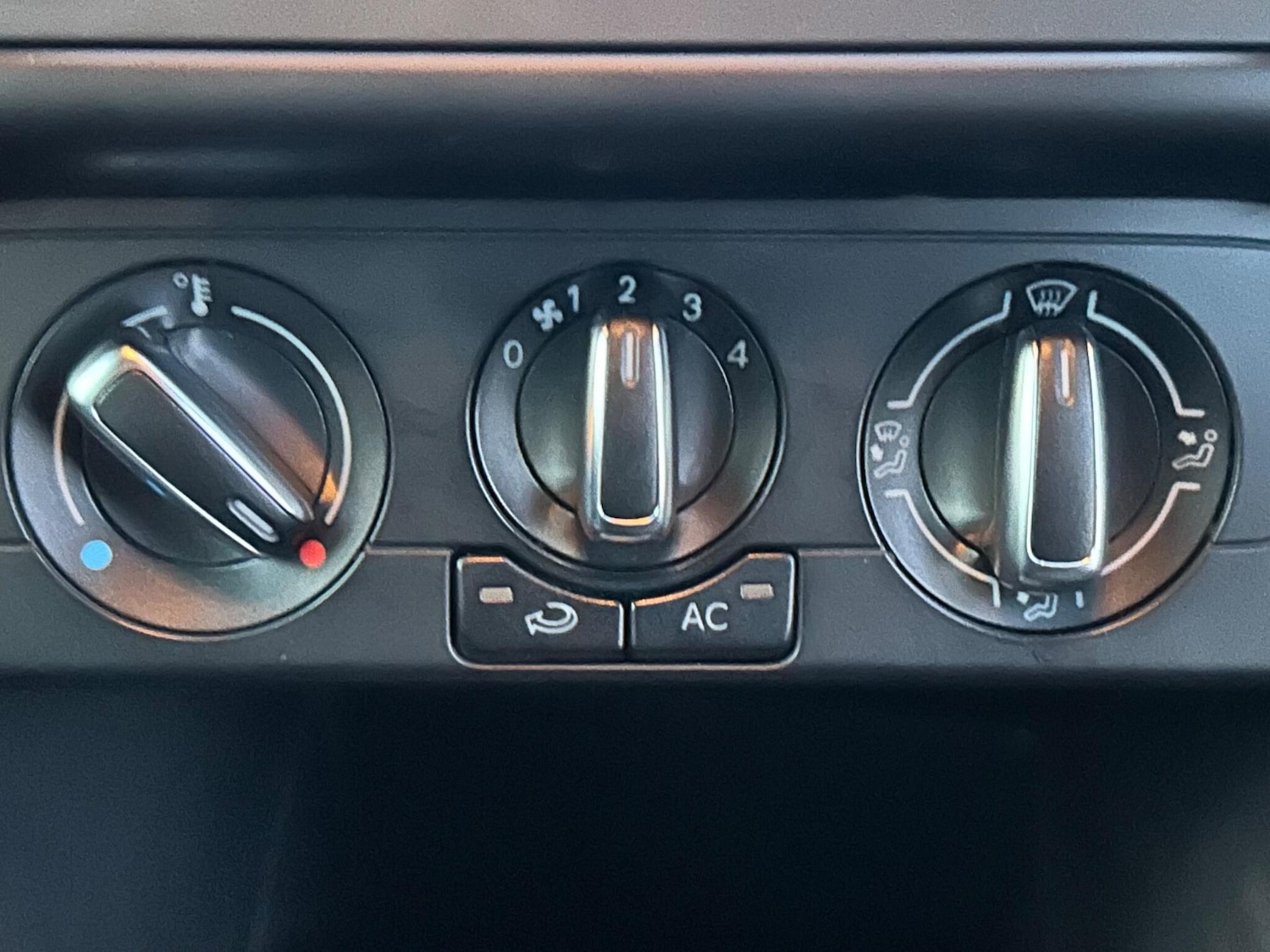 Used Volkswagen Polo 2012 for sale - 77549891: Photo 24