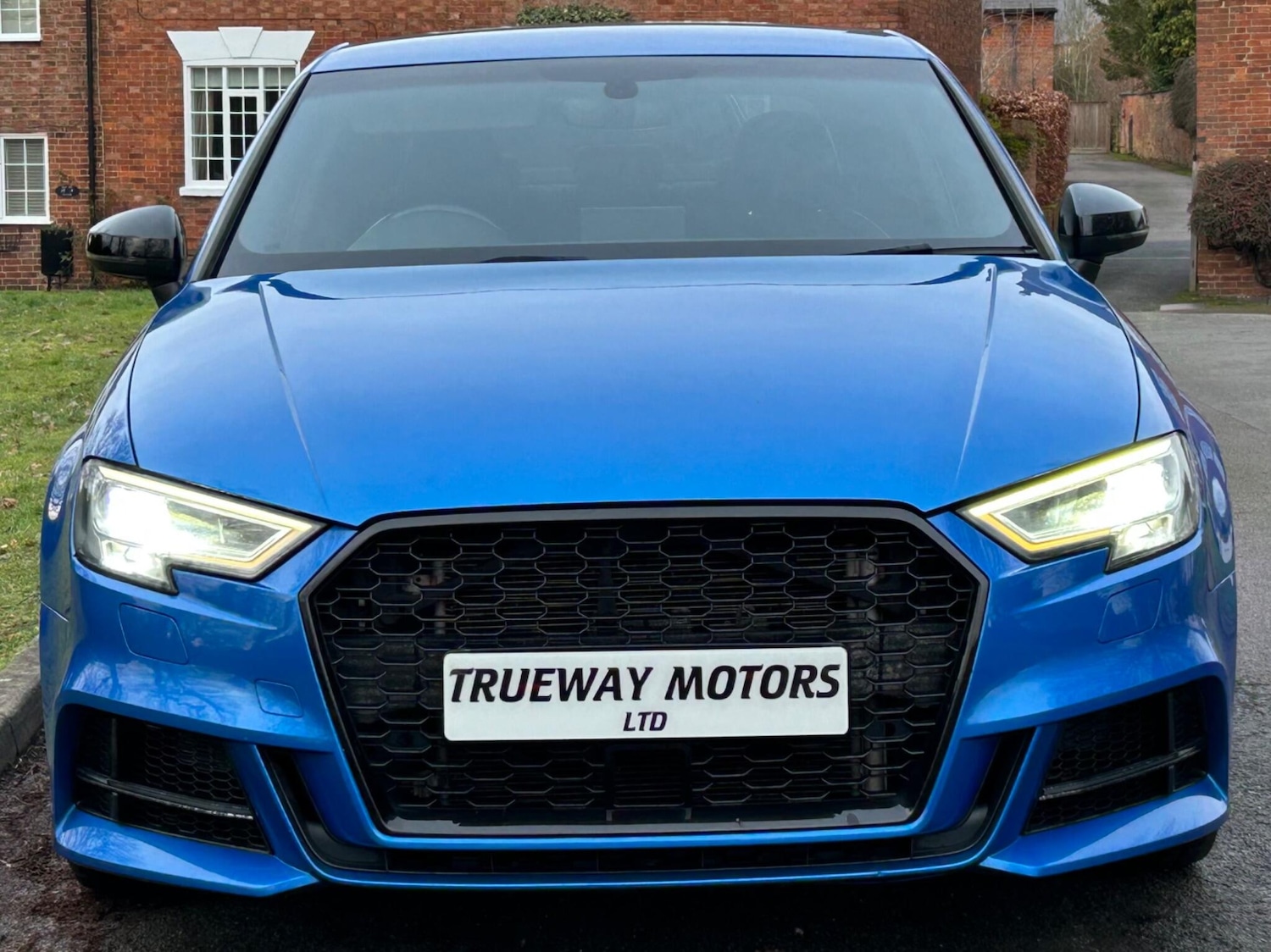 Used Audi A3 2017 for sale - 77550323: Photo 2