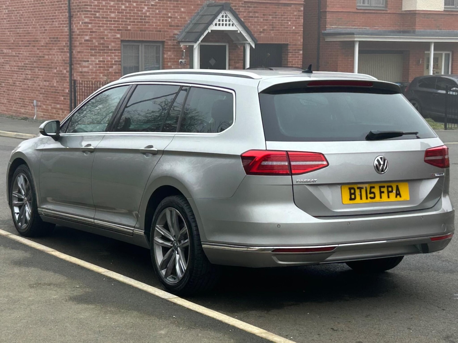 Used Volkswagen Passat 2015 for sale - 77926013: Photo 2