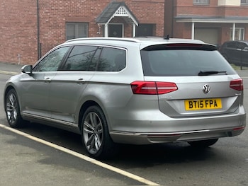 Used Volkswagen Passat 2015 for sale - 77926013: Photo