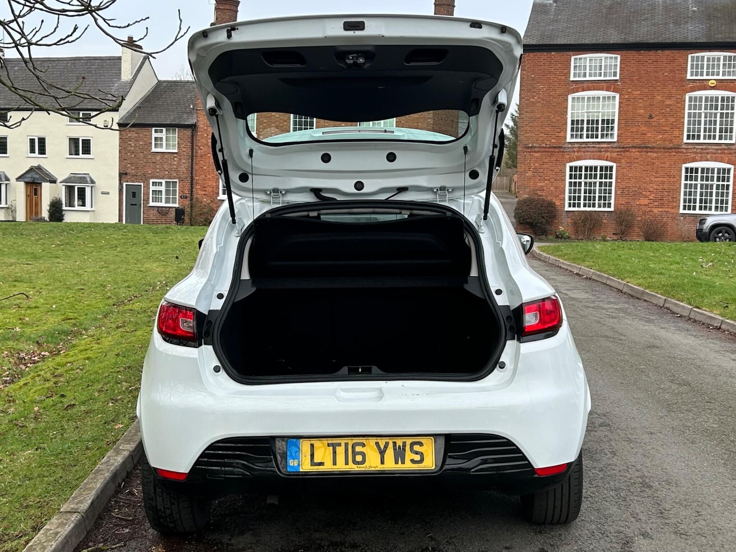 Used Renault Clio 2016 for sale - 77550766: Photo 11