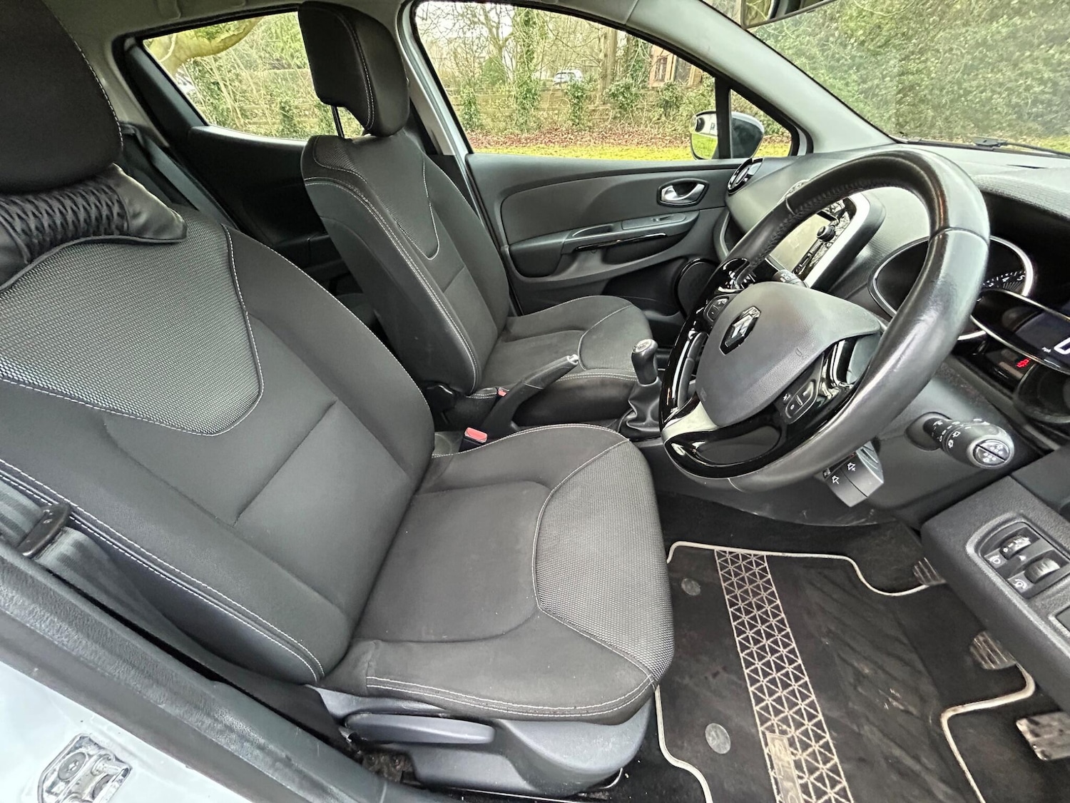 Used Renault Clio 2016 for sale - 77550766: Photo 22