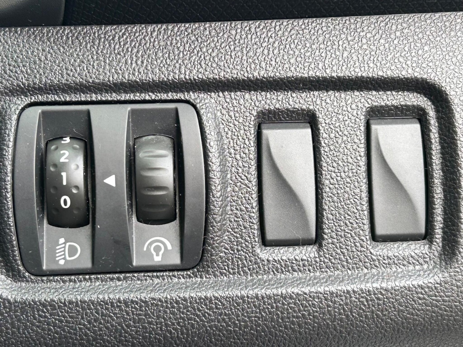 Used Renault Clio 2016 for sale - 77550766: Photo 30