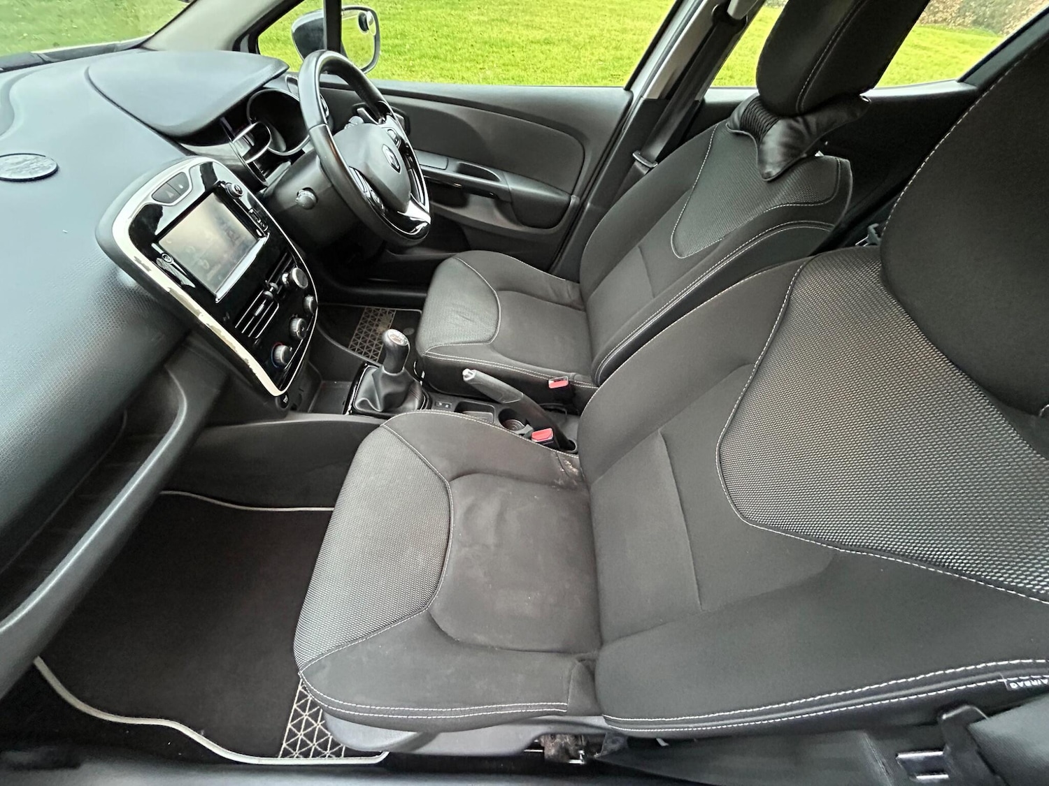 Used Renault Clio 2016 for sale - 77550766: Photo 50