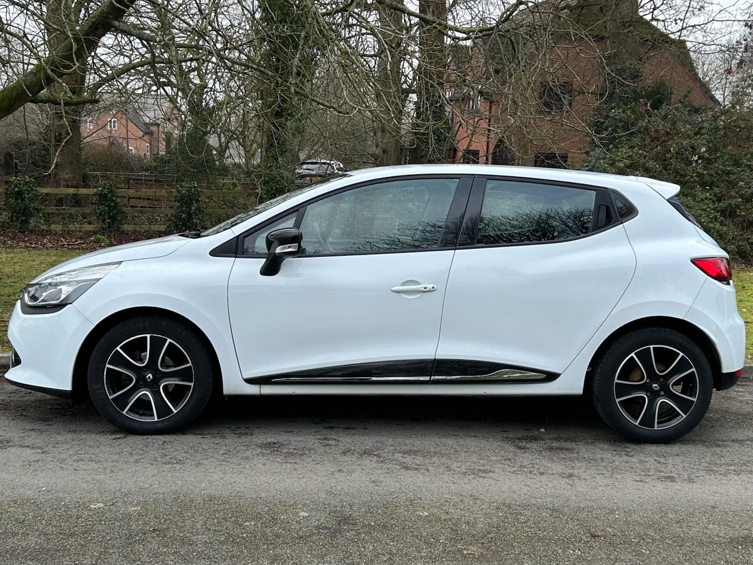 Used Renault Clio 2016 for sale - 77550766: Photo 9