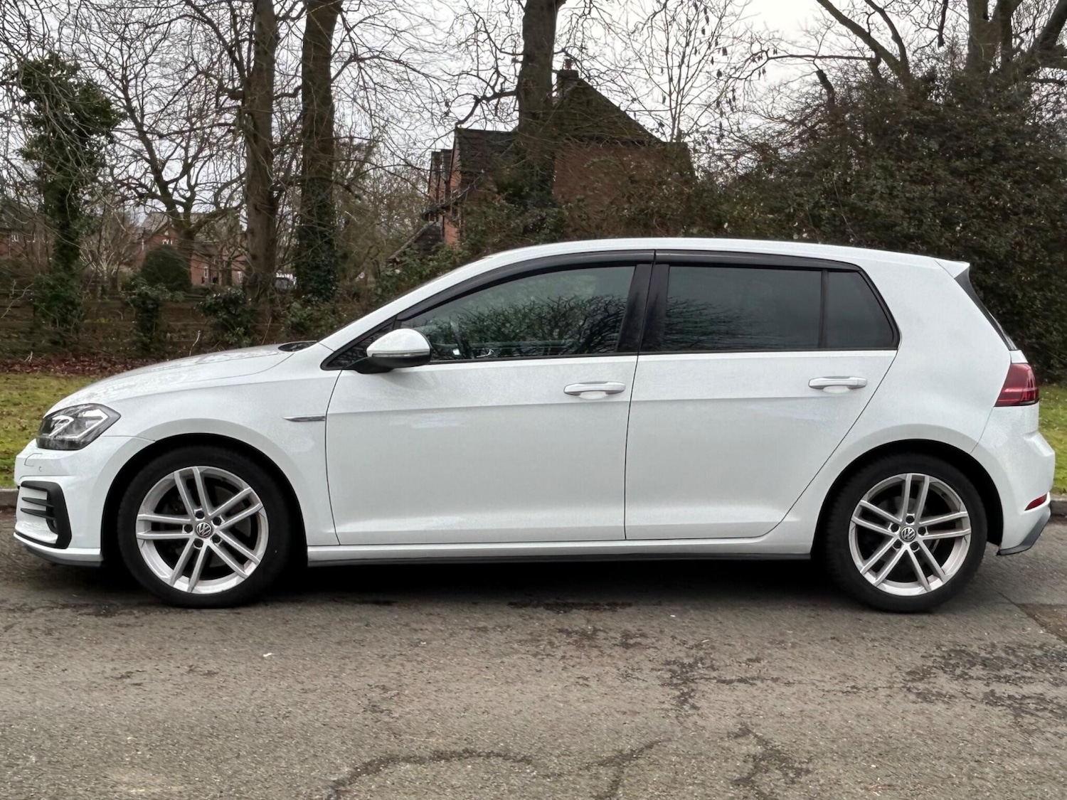 Used Volkswagen Golf 2017 for sale - 77549919: Photo 15