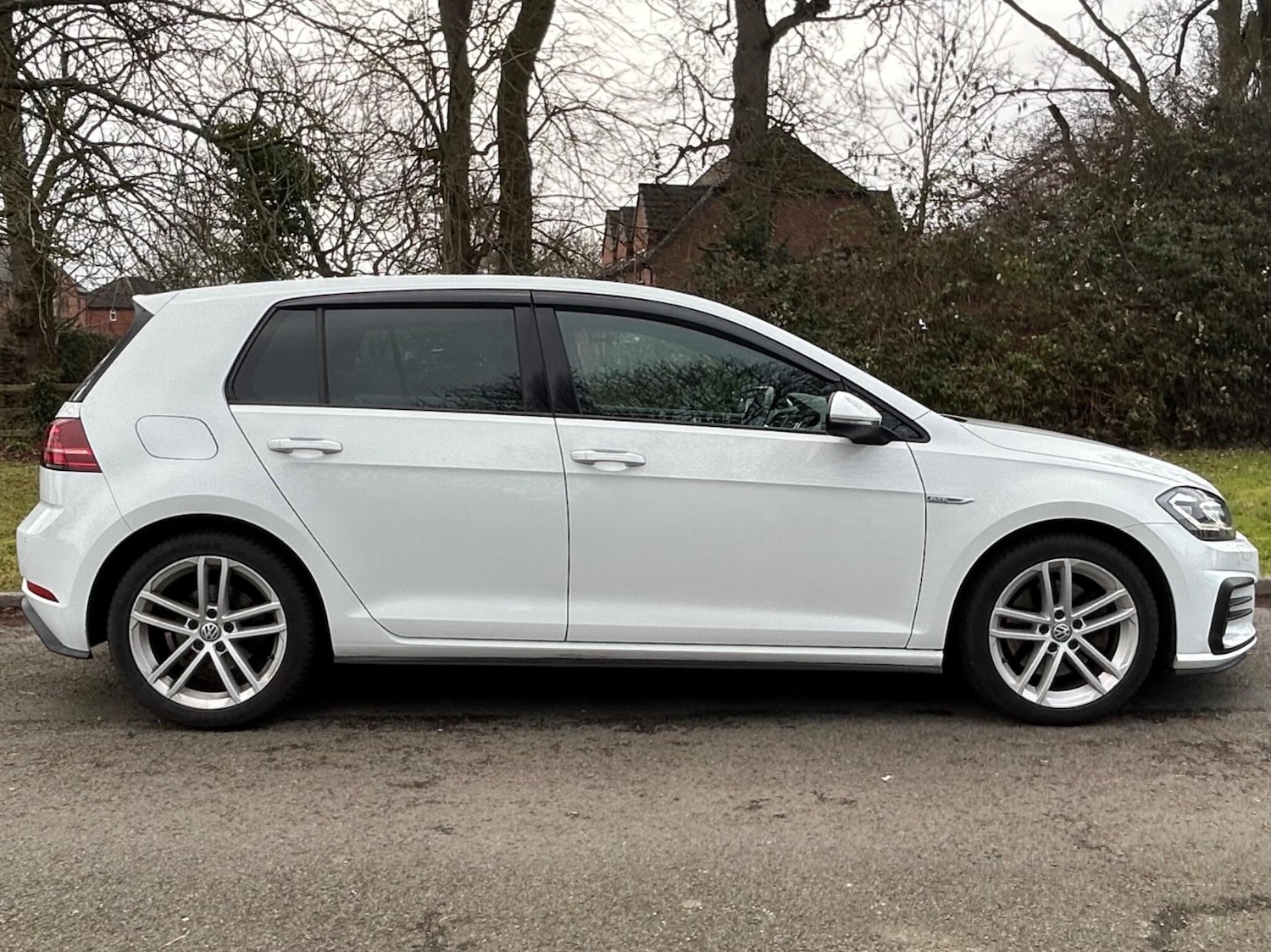 Used Volkswagen Golf 2017 for sale - 77549919: Photo 20