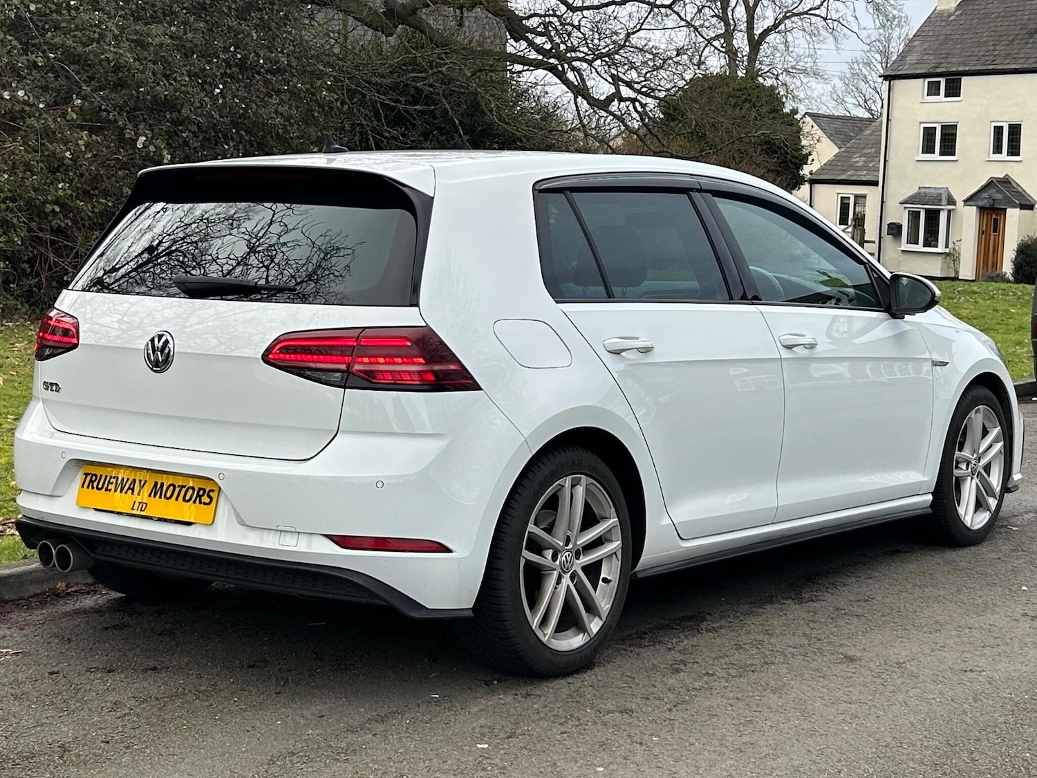 Used Volkswagen Golf 2017 for sale - 77549919: Photo 23