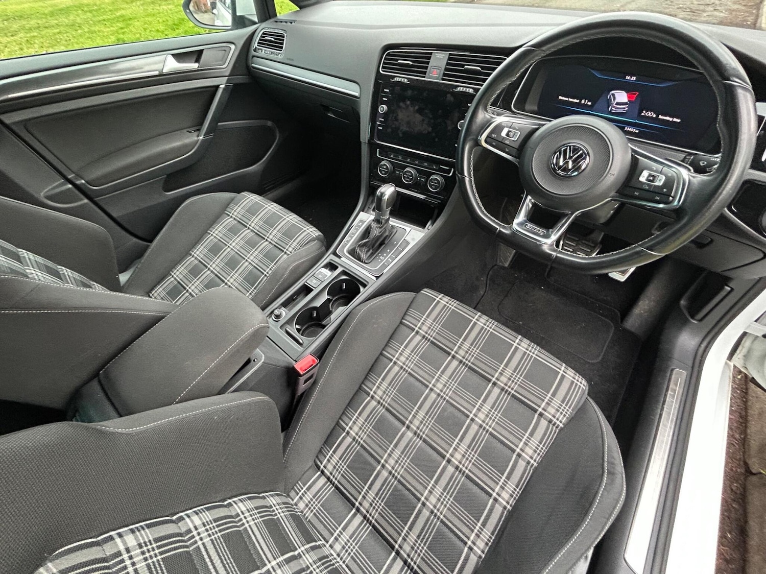 Used Volkswagen Golf 2017 for sale - 77549919: Photo 29