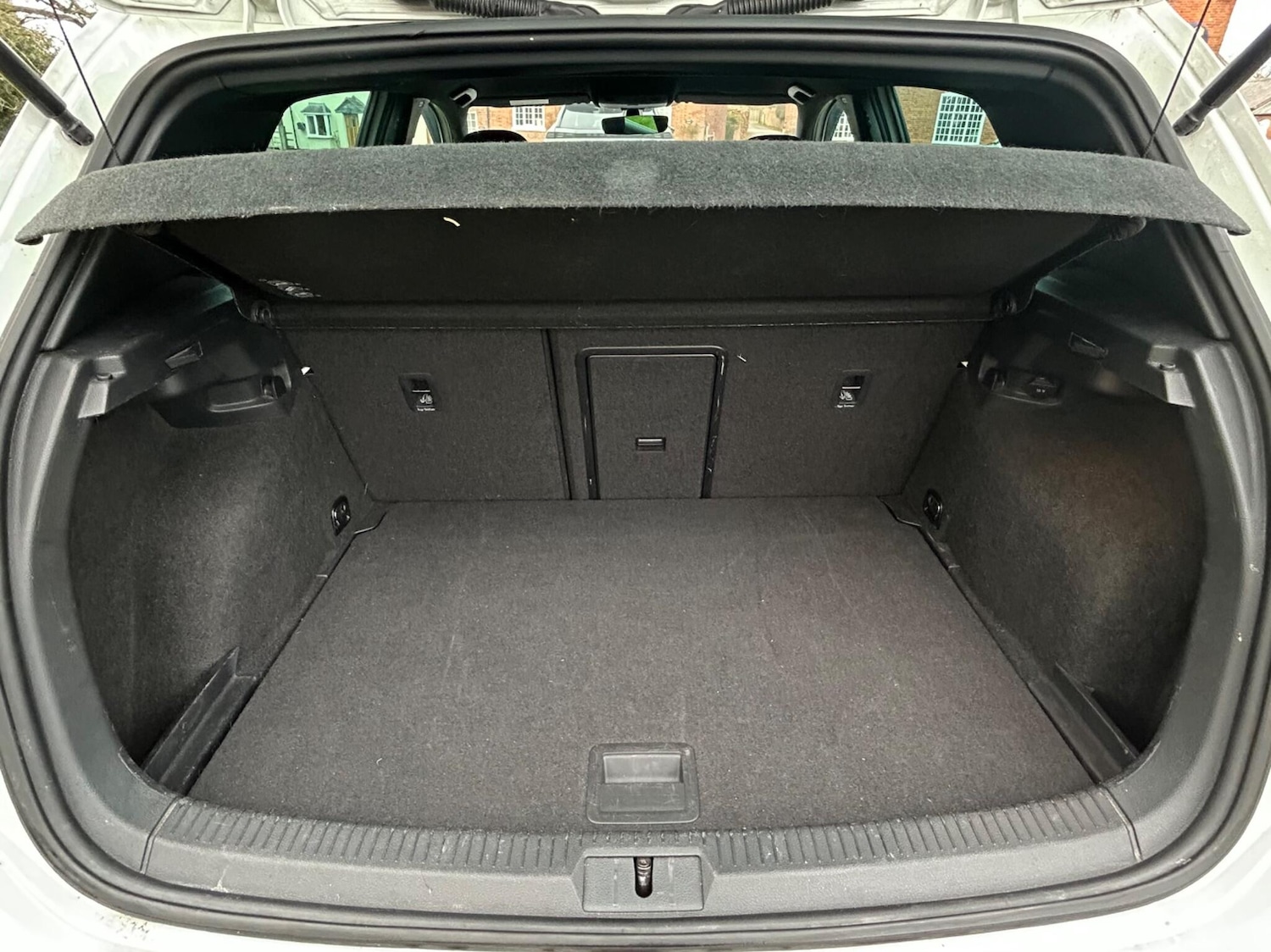 Used Volkswagen Golf 2017 for sale - 77549919: Photo 55