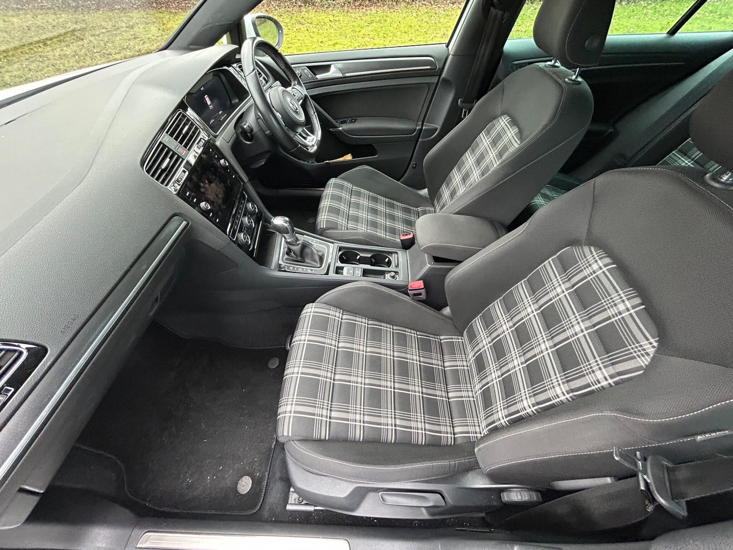 Used Volkswagen Golf 2017 for sale - 77549919: Photo 57