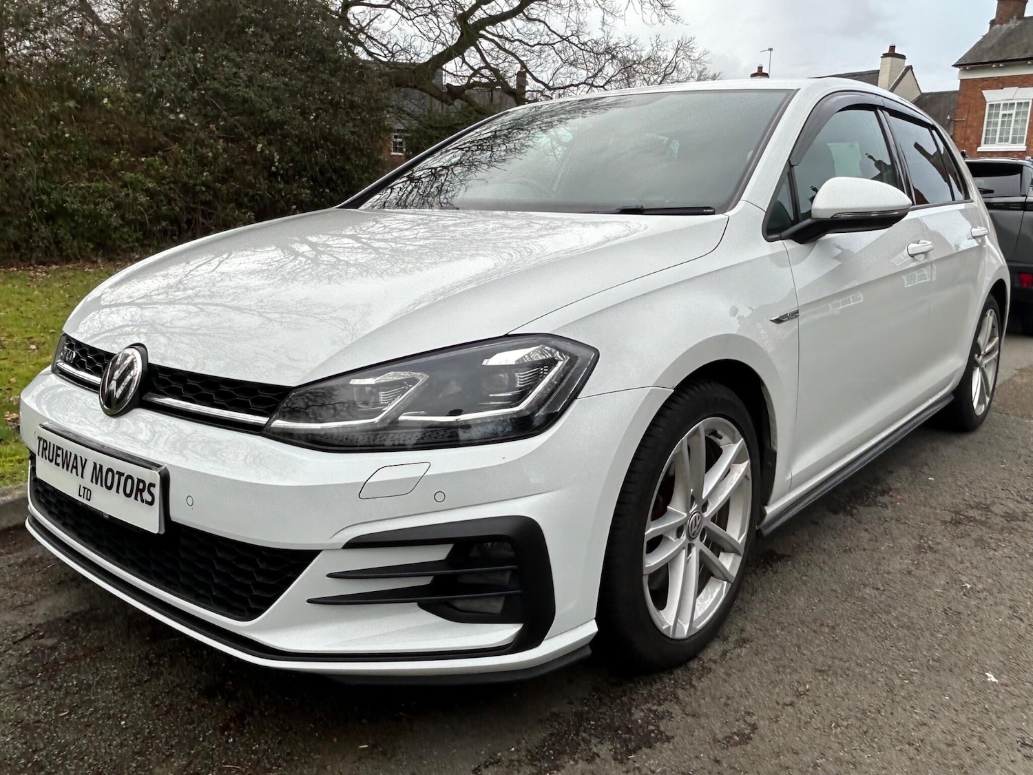 Used Volkswagen Golf 2017 for sale - 77549919: Photo 8