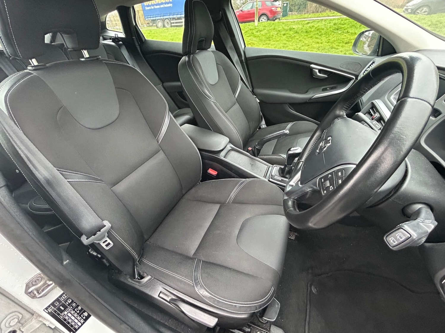 Used Volvo V40 2017 for sale - 77550759: Photo 16