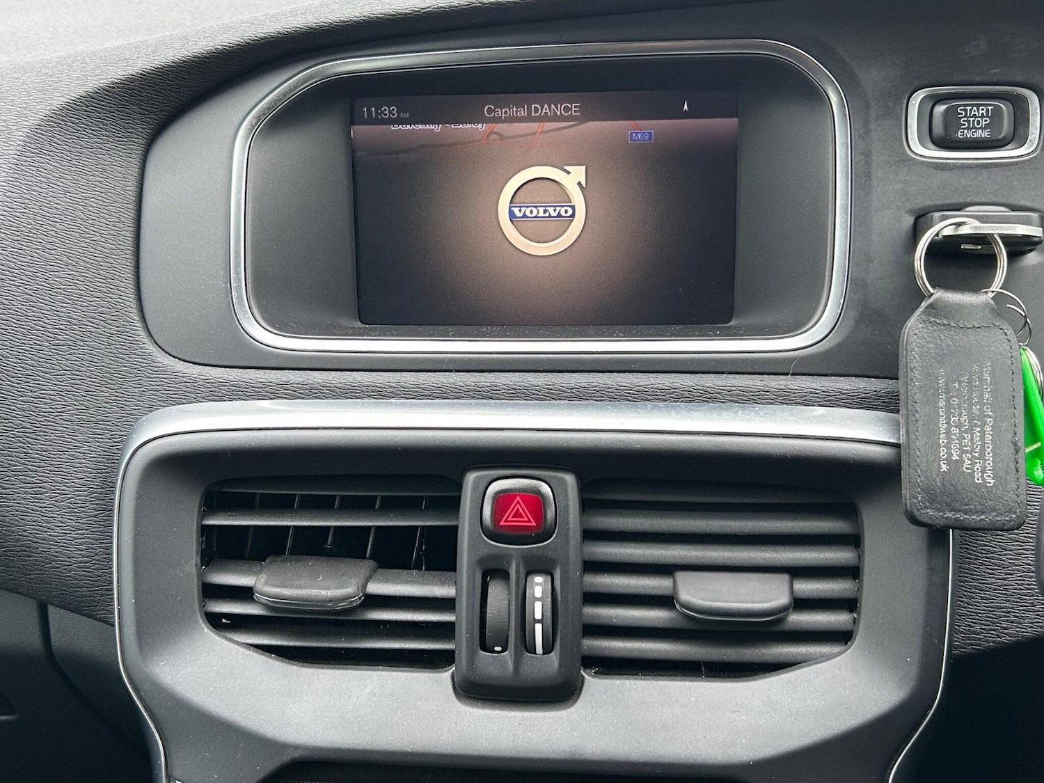 Used Volvo V40 2017 for sale - 77550759: Photo 35