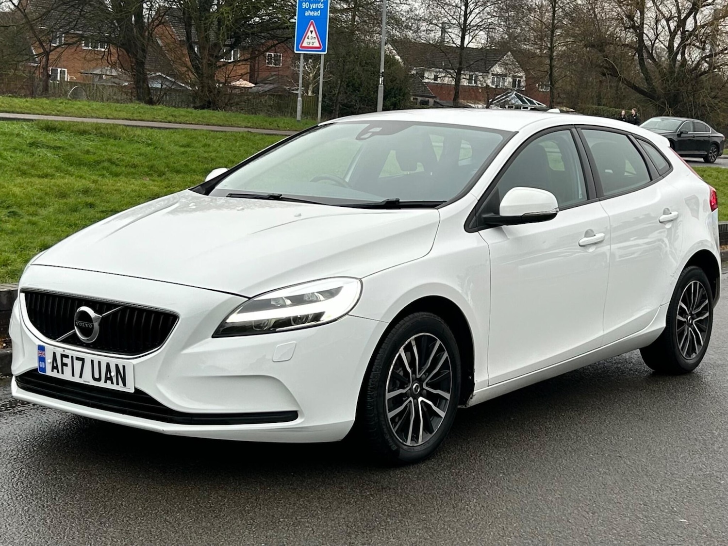 Used Volvo V40 2017 for sale - 77550759: Photo 7