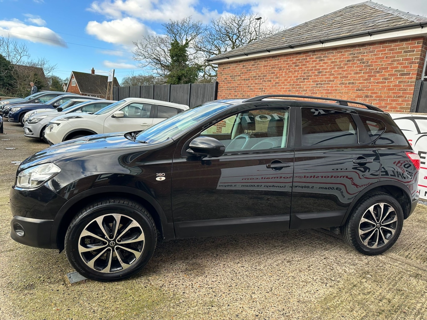 Used Nissan Qashqai 2013 for sale - 77555461: Photo 4