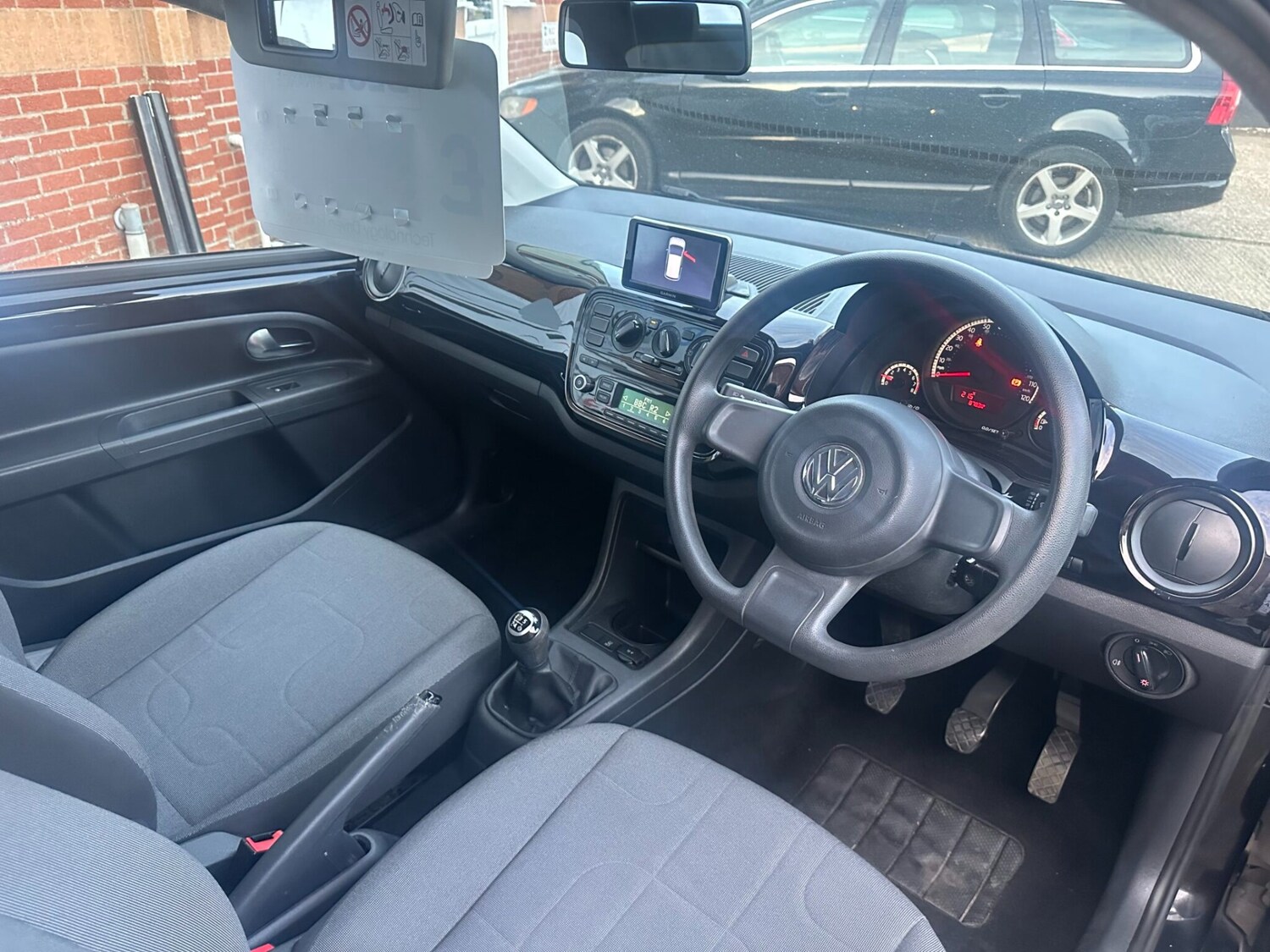 Used Volkswagen up! 2015 for sale - 77364836: Photo 11