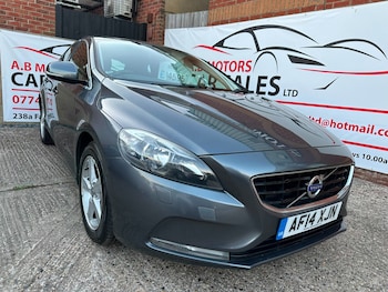 Used Volvo V40 2014 for sale - 79432198: Photo