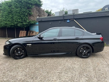 Used BMW 5 Series 2015 for sale - 77365379: Photo