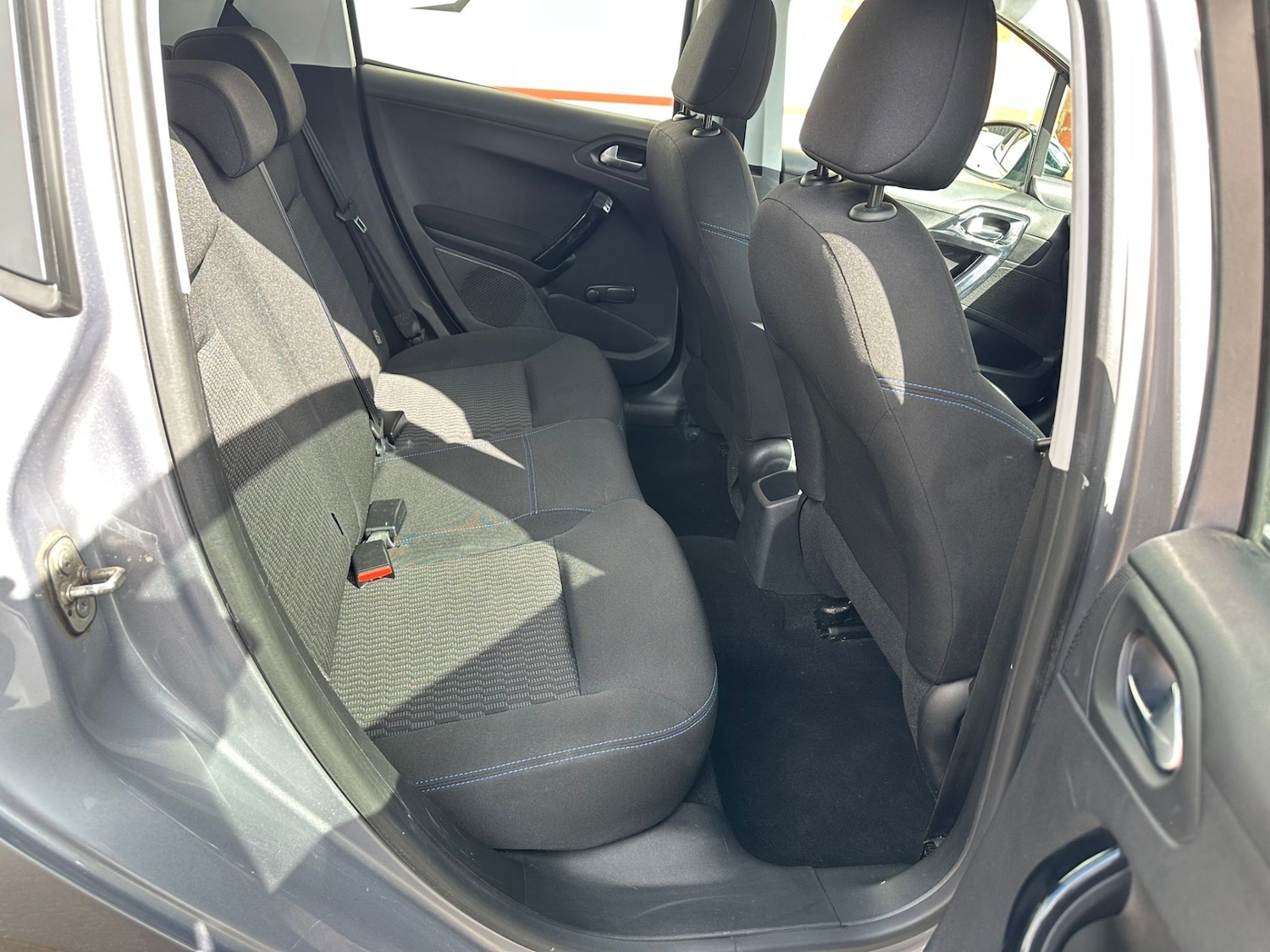 Used Peugeot 208 2019 for sale - 77889248: Photo 15