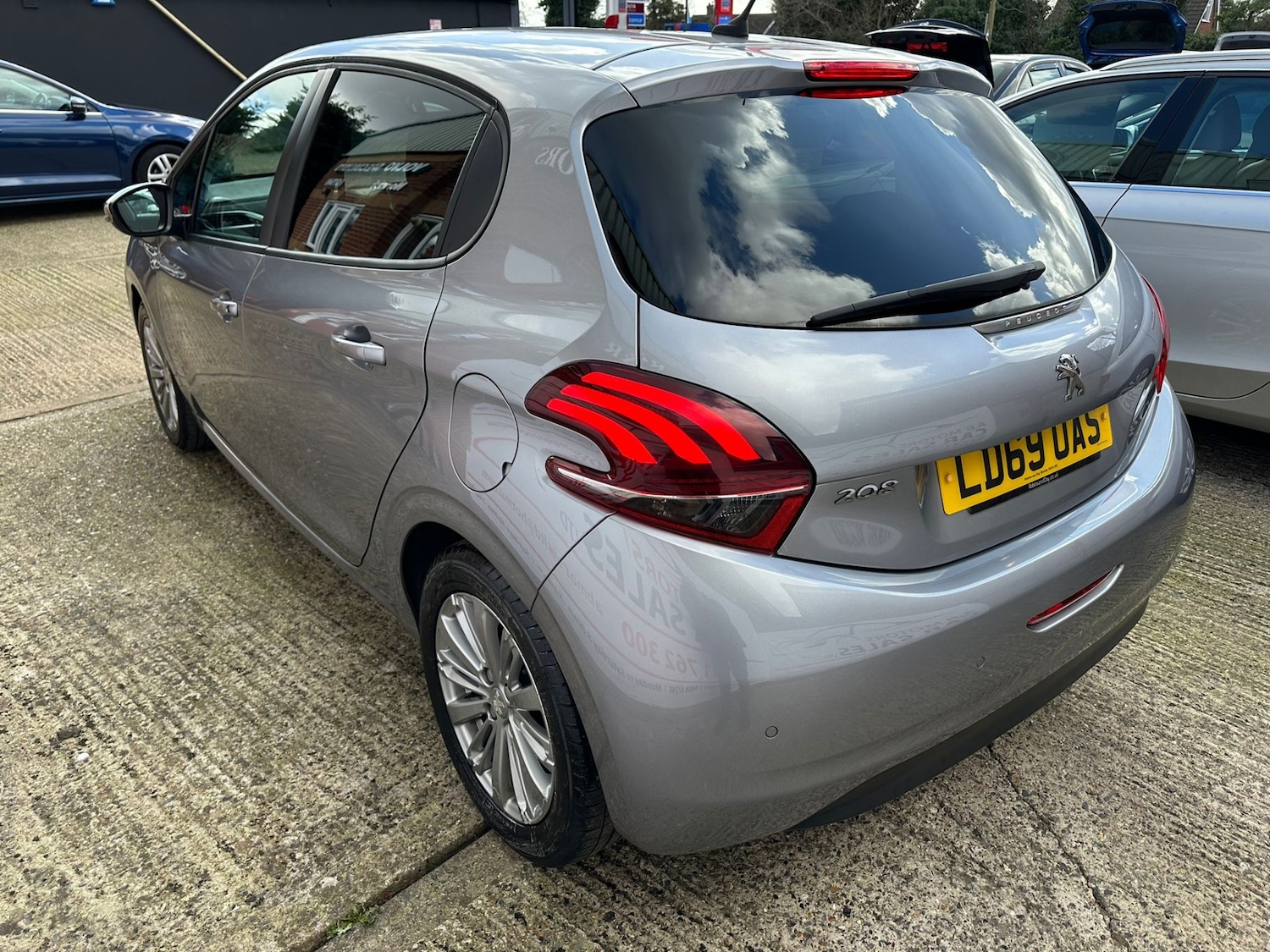 Used Peugeot 208 2019 for sale - 77889248: Photo 4