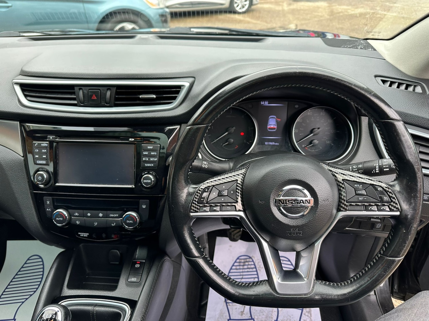 Used Nissan Qashqai 2017 for sale - 77702039: Photo 11