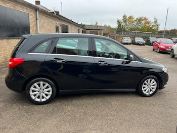 Used Mercedes-Benz B Class 2014 for sale - 77324577: Photo