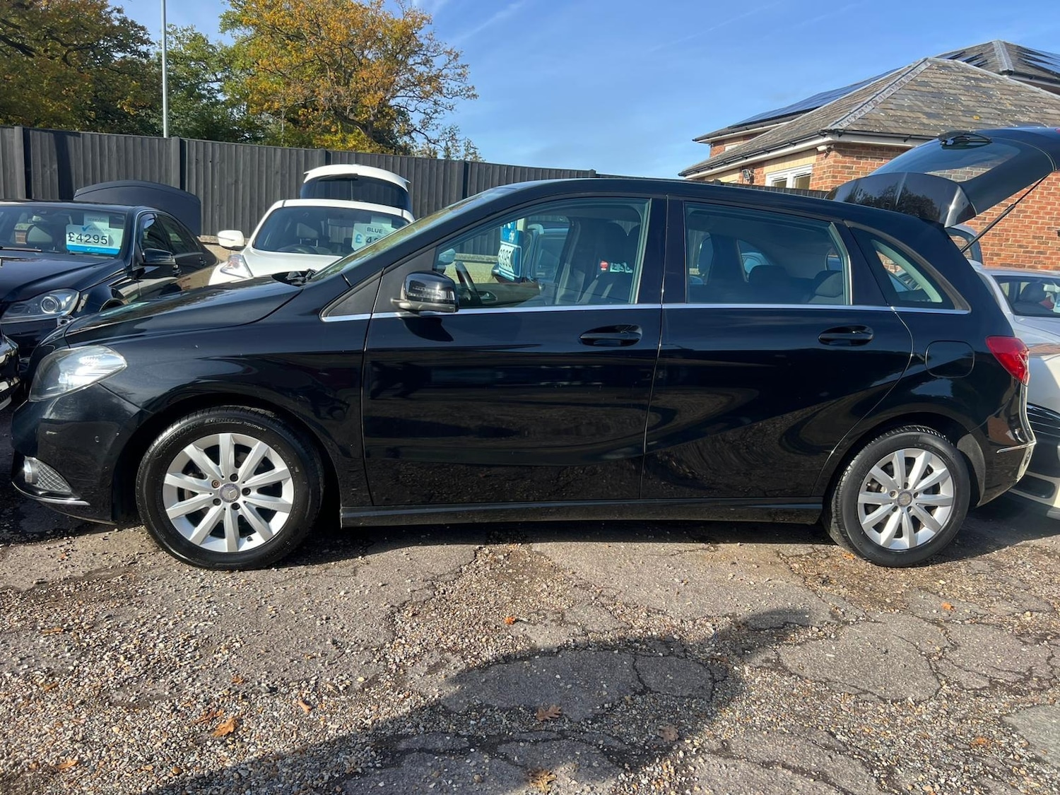 Used Mercedes-Benz B Class 2014 for sale - 77324577: Photo 5