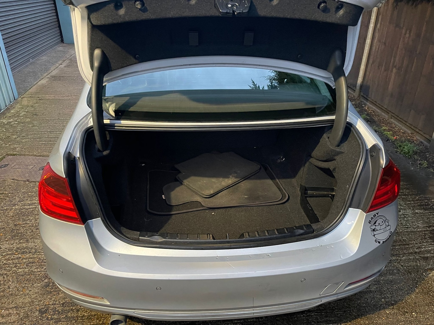 Used BMW 3 Series 2012 for sale - 77629940: Photo 6