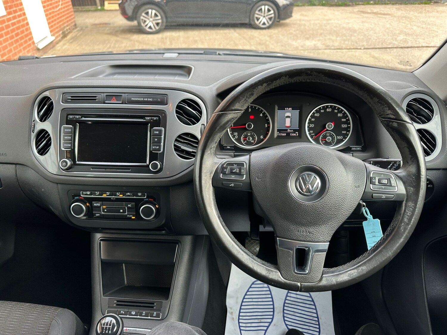 Used Volkswagen Tiguan 2012 for sale - 78131922: Photo 12