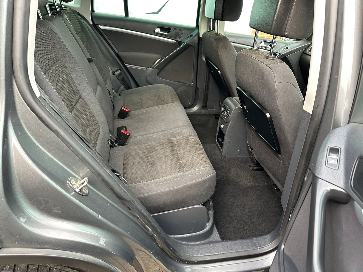 Used Volkswagen Tiguan 2012 for sale - 78131922: Photo 8