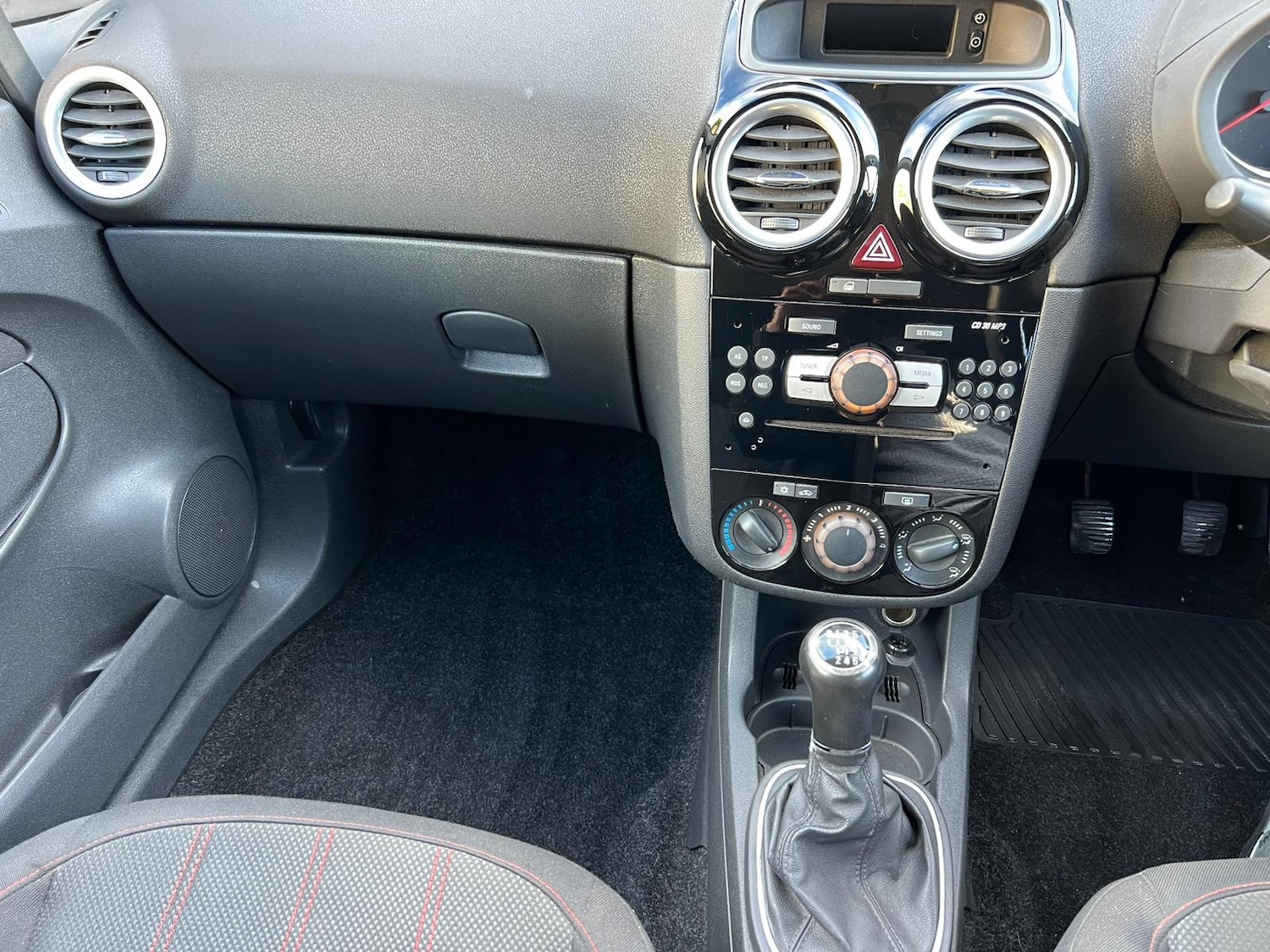 Used Vauxhall Corsa 2013 for sale - 77392489: Photo 11