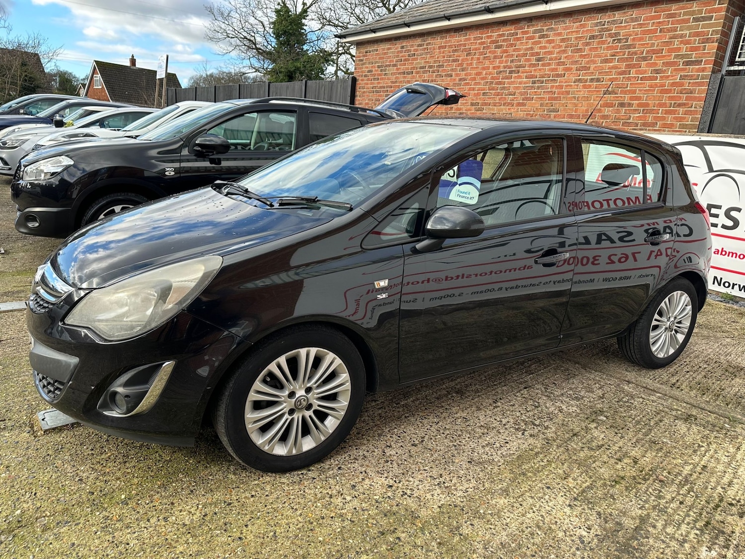 Used Vauxhall Corsa 2014 for sale - 77555873: Photo 3