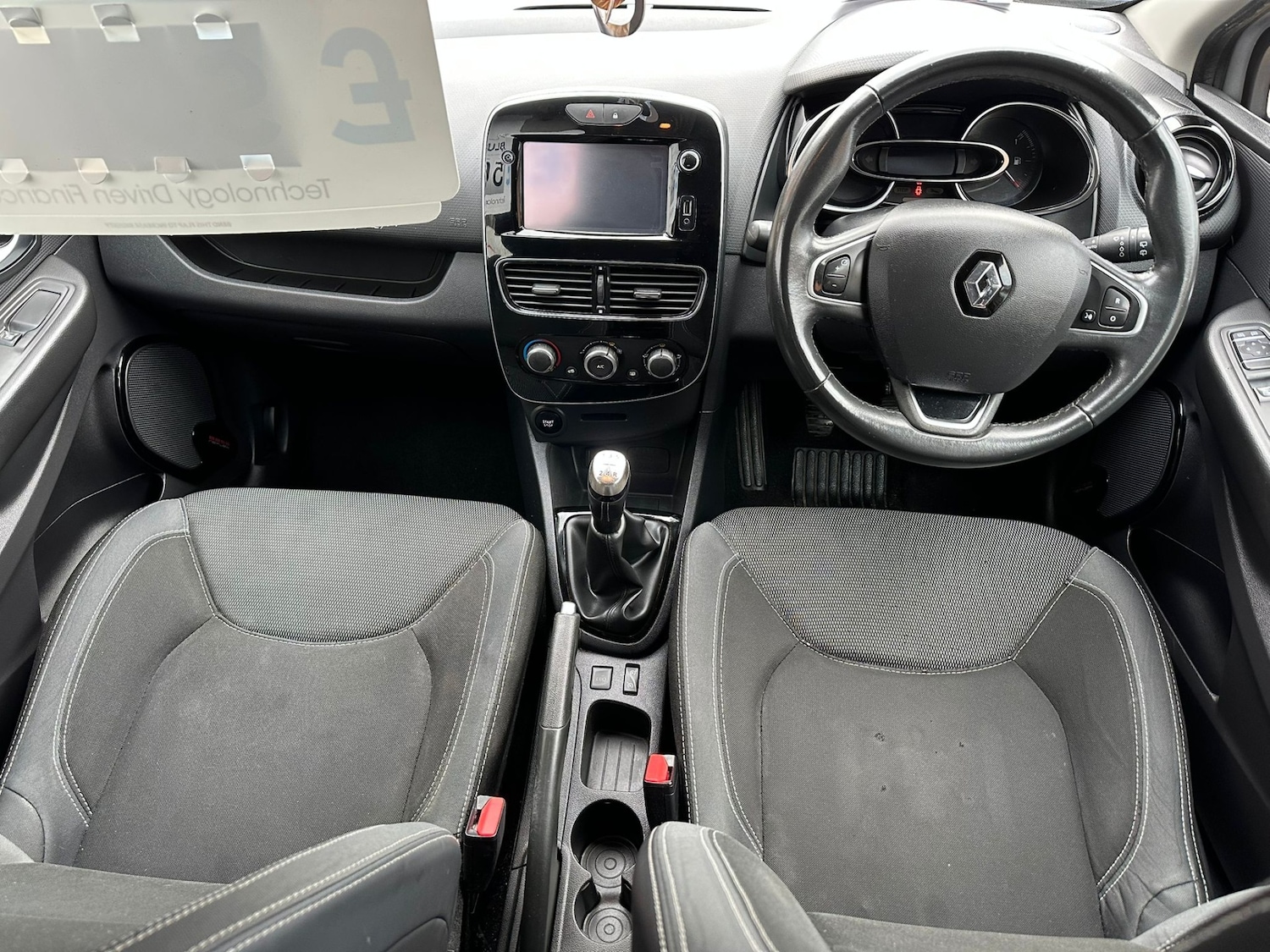 Used Renault Clio 2017 for sale - 77702663: Photo 14