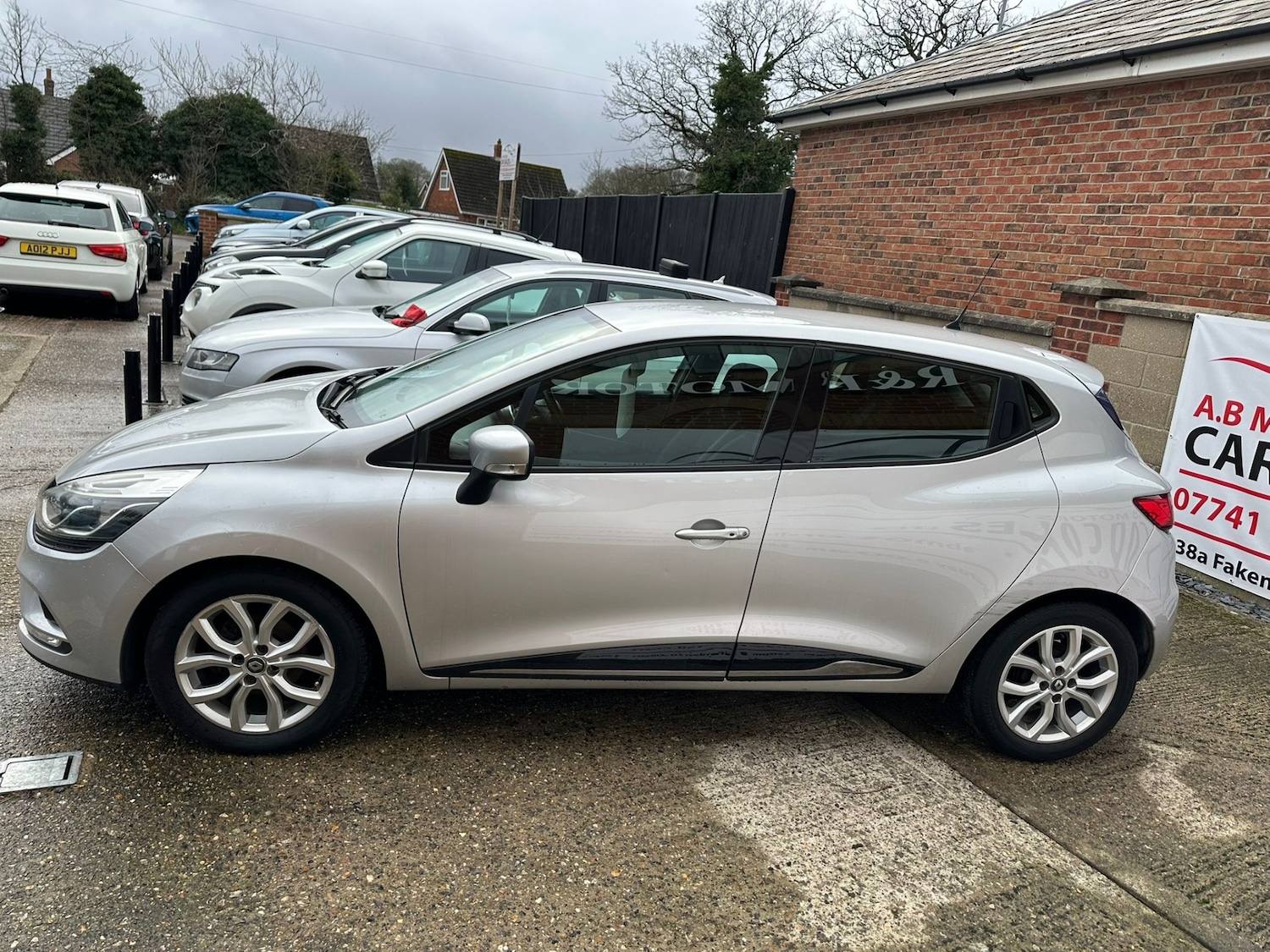 Used Renault Clio 2017 for sale - 77702663: Photo 4
