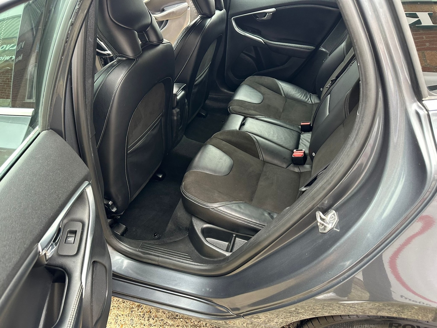 Used Volvo V40 2013 for sale - 77790705: Photo 17