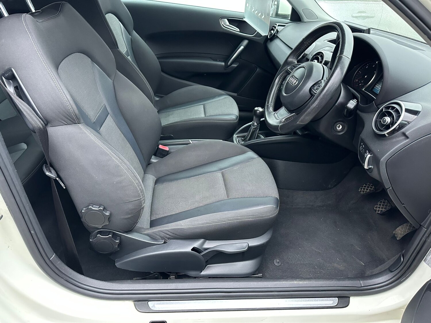 Used Audi A1 2012 for sale - 77501547: Photo 12