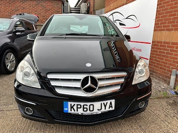 Used Mercedes-Benz B Class 2010 for sale - 79011123: Photo
