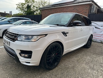 Used Land Rover Range Rover Sport 2015 for sale - 78499640: Photo