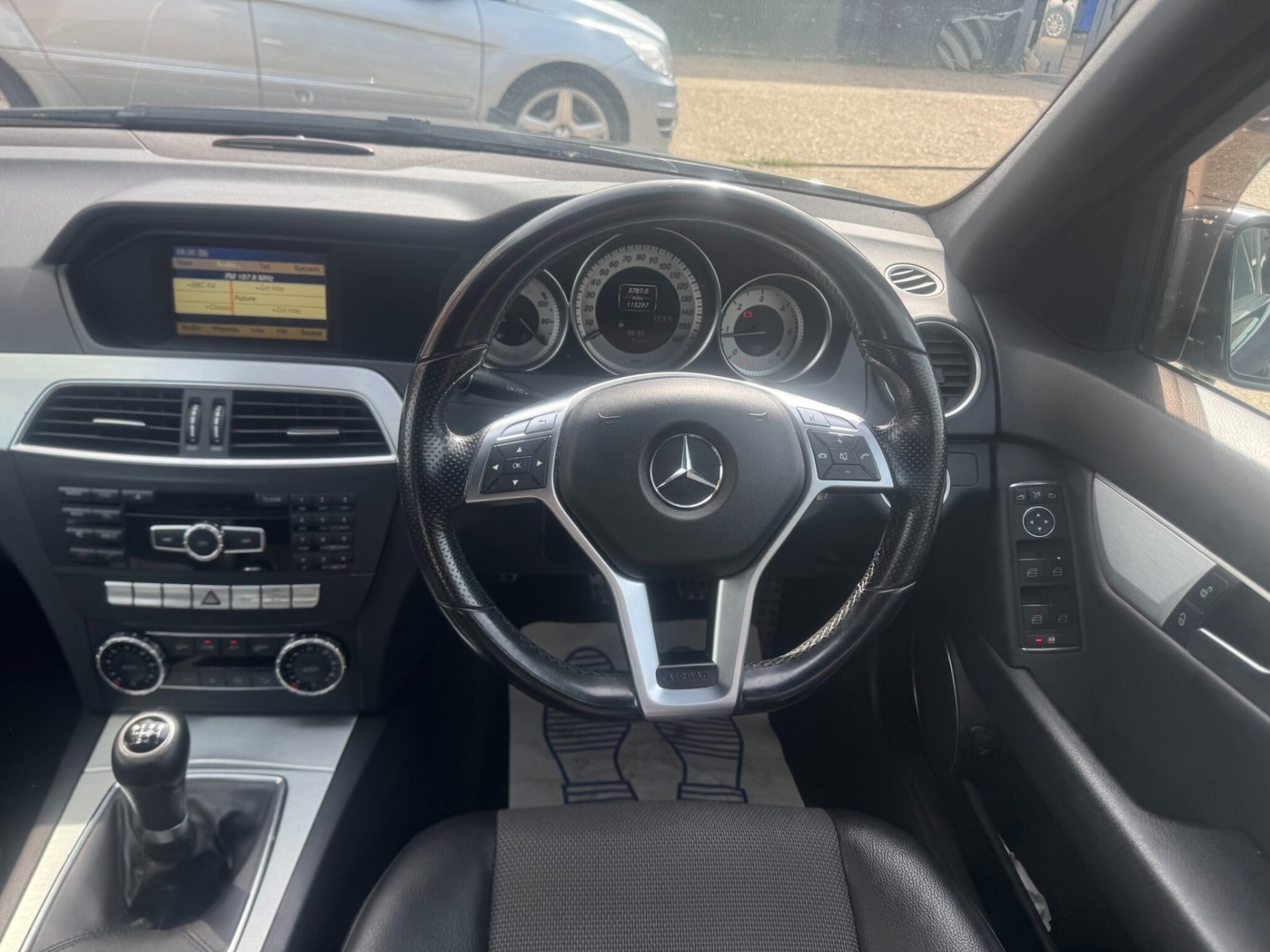 Used Mercedes-Benz C Class 2012 for sale - 77364784: Photo 10