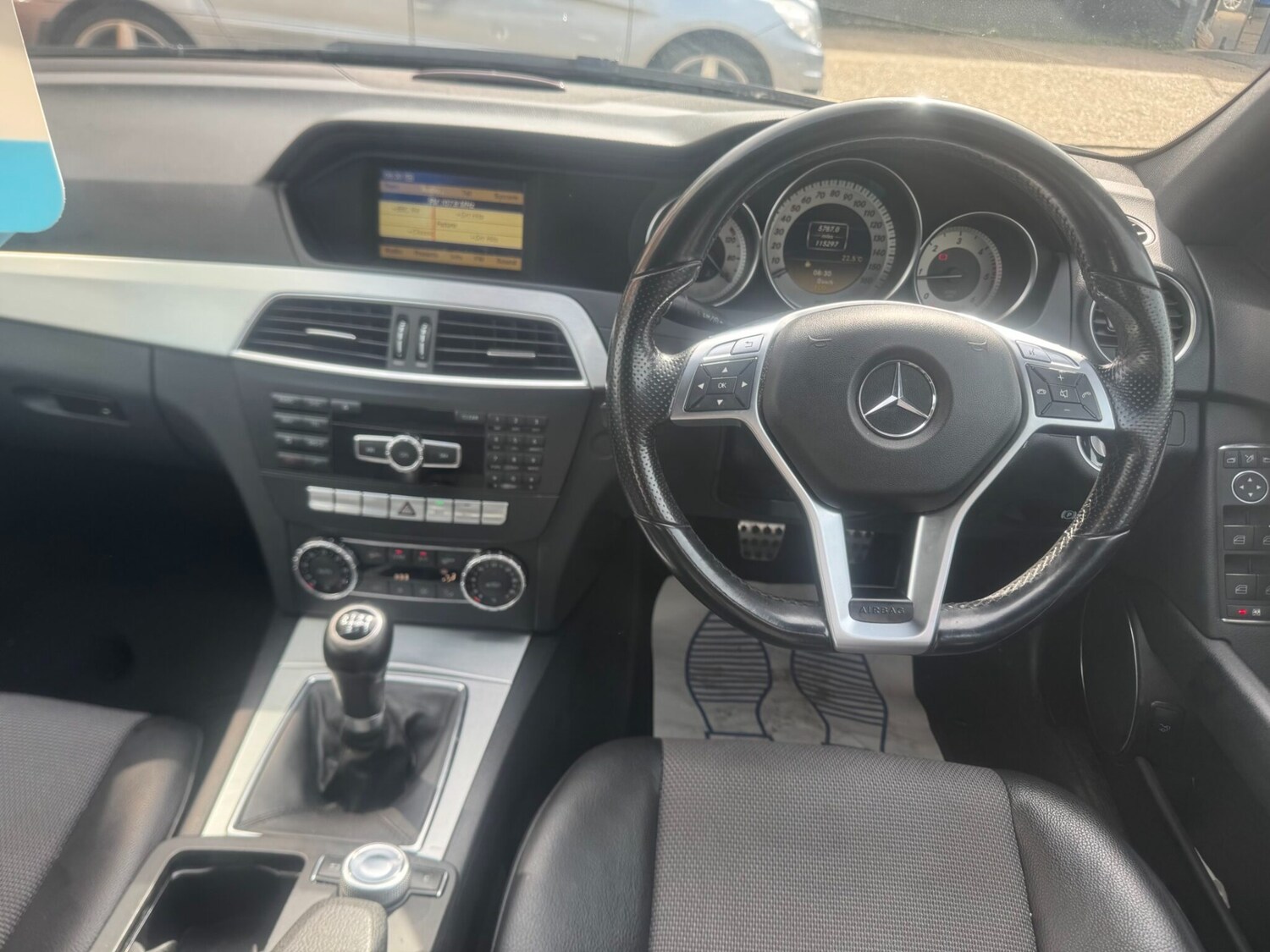 Used Mercedes-Benz C Class 2012 for sale - 77364784: Photo 11